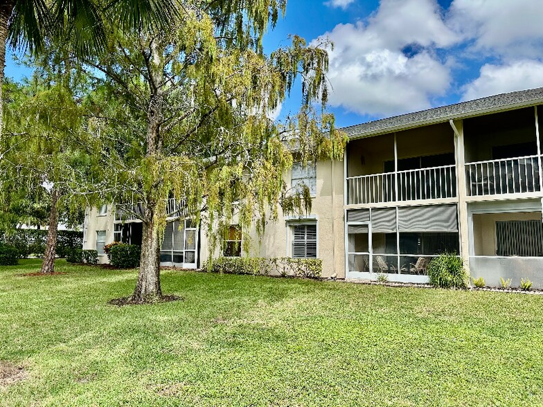 Building Photo - 709 Landover Cir