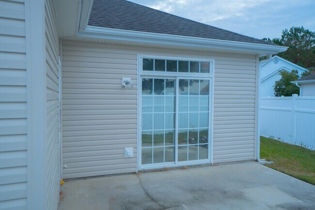 Building Photo - 156 Marsh Rabbit Dr