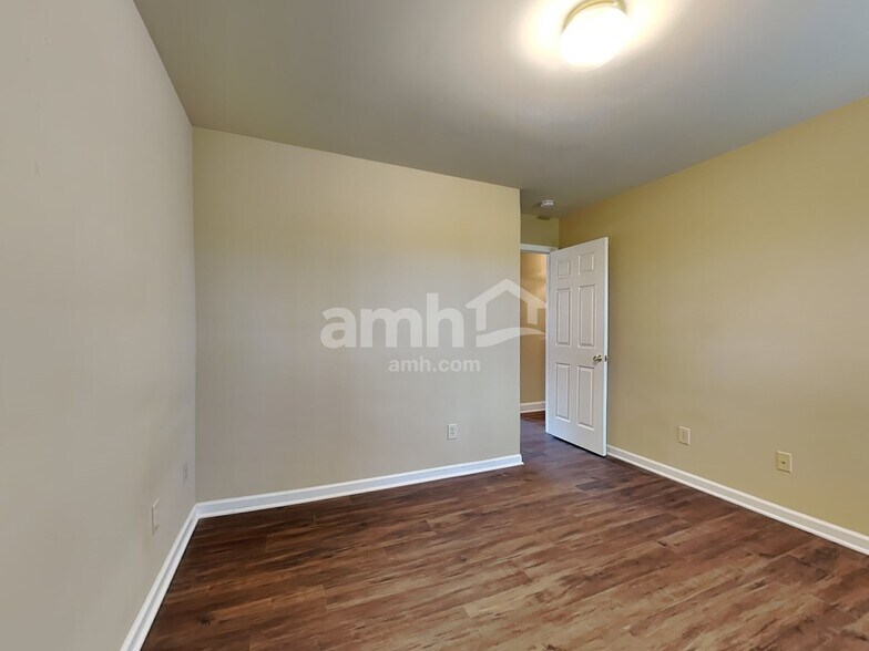 Building Photo - 124 Cyprus Cove Dr