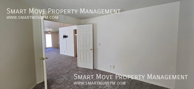 Building Photo - 3161 W Catalina Ln