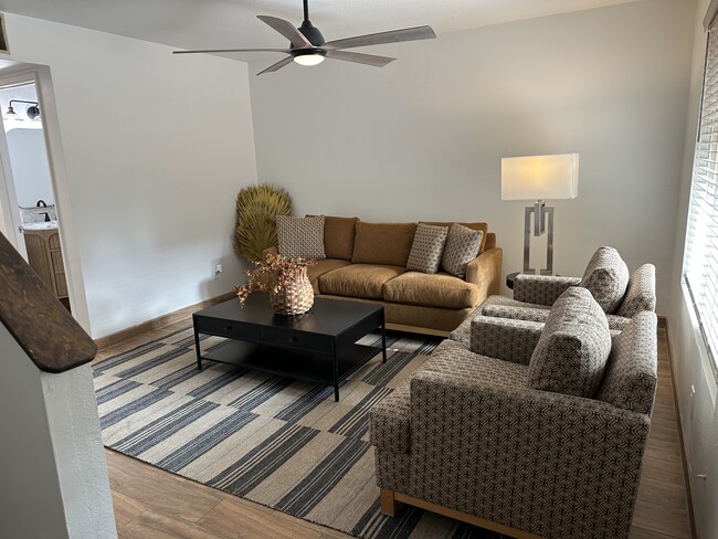 Spacious Living Room - 2950 N Alvernon Way