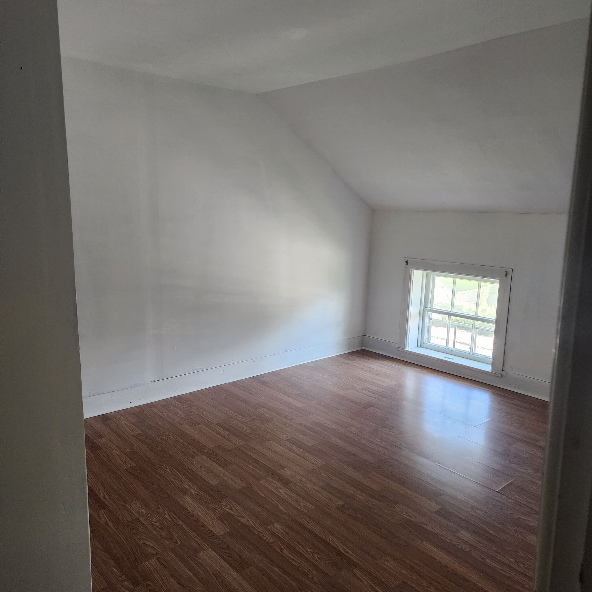 Bedroom 2 - 34 N B St