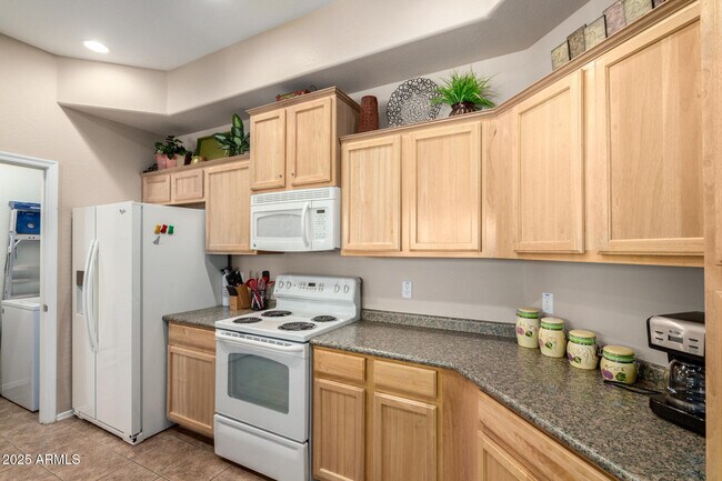Building Photo - 14575 W Mountain View Blvd