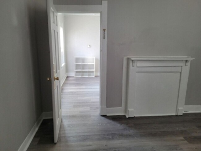 Building Photo - 40212