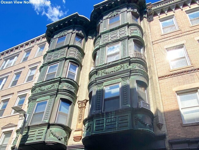 Primary Photo - 84 Prince St