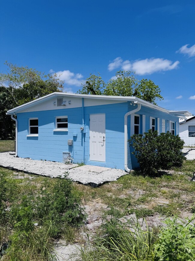 Building Photo - 517 N 25th St