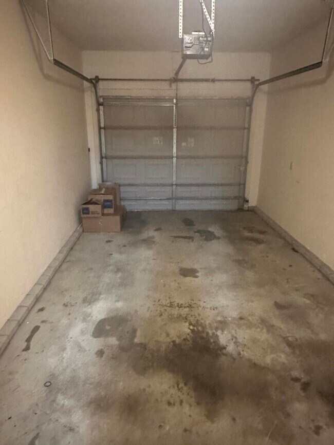 Building Photo - 2005 River Ridge Rd