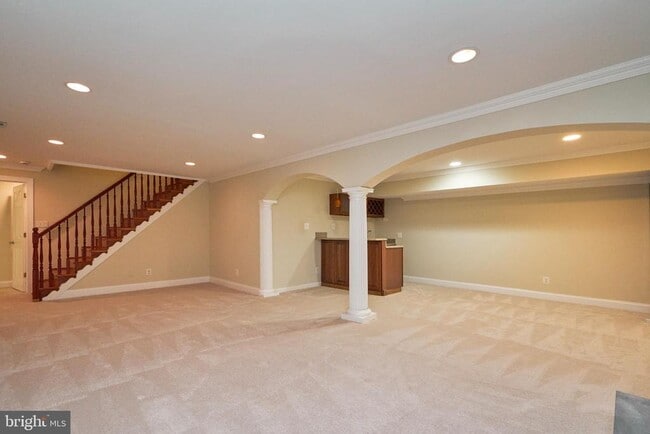 Building Photo - 500 Springvale Rd