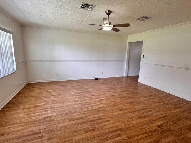 Building Photo - 36941 Blanton Rd