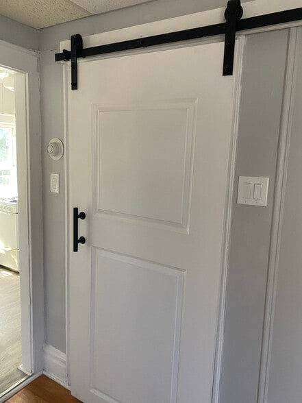 Building Photo - 98 Huntington Terrace