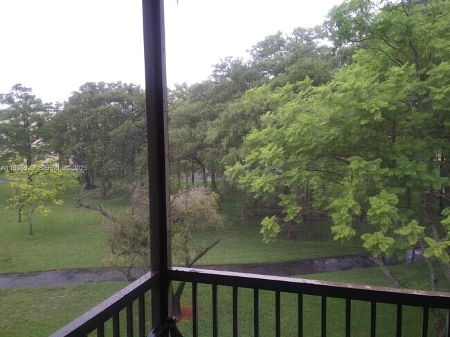 Building Photo - 7710 NW 50th St