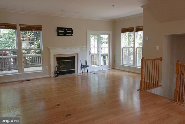 Building Photo - 20601 Duck Pond Pl