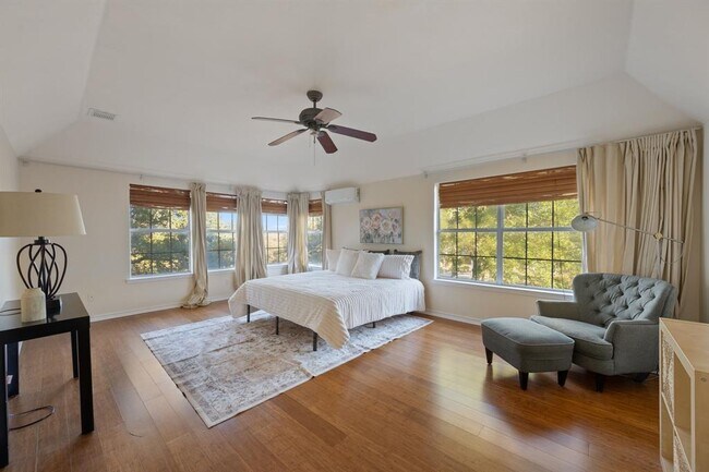 Building Photo - 158 Uriah Dr