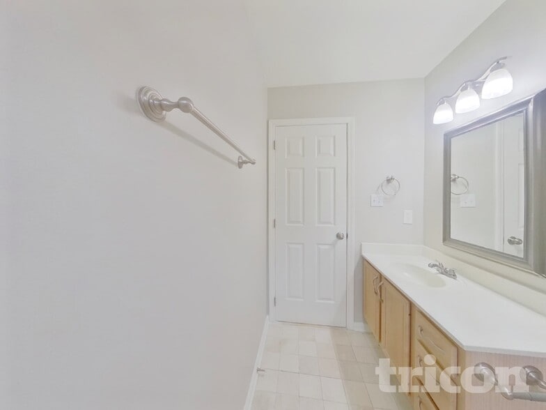 Building Photo - 7804 Royce Hall Ln