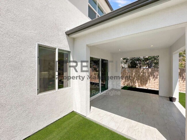 Building Photo - 19206 Blackthorn Dr
