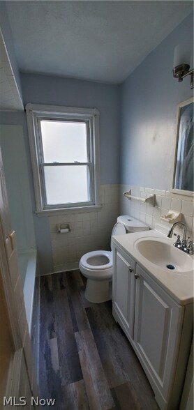 Building Photo - 5116 Clement Ave