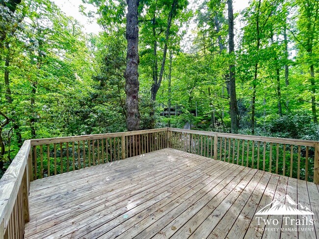 Building Photo - 555 Finley Cove Rd