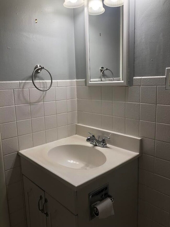 Building Photo - Charming 4 Bd, 2 Ba, Ranch Home in D-12 School District, close to Downtown, Trails and Ft. Carson