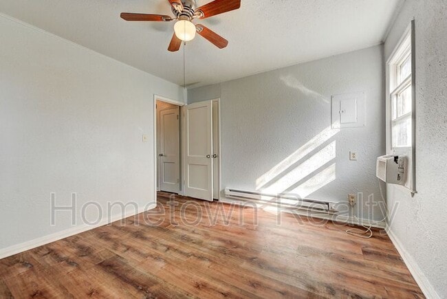 Building Photo - 412 Monroney Dr