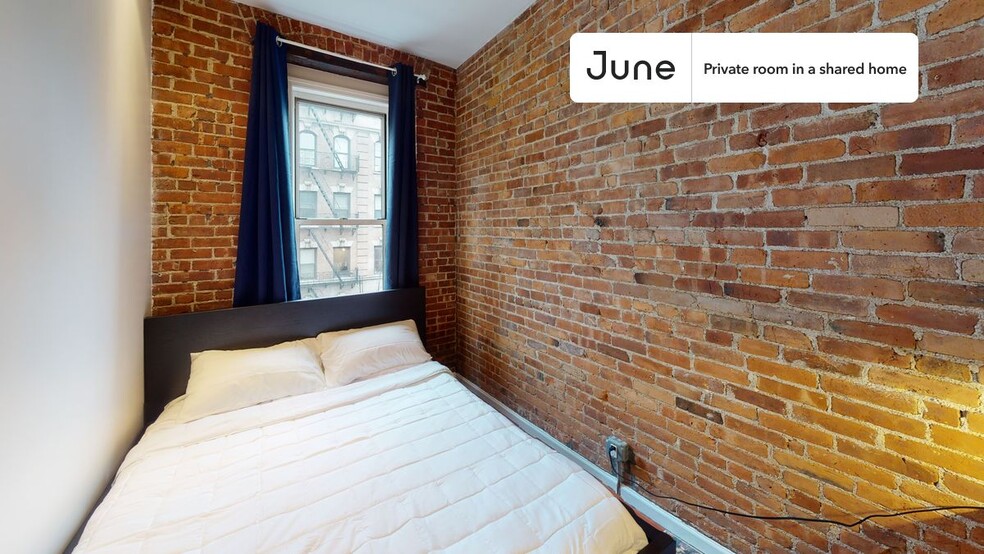 Primary Photo - Private bedroom in 2 bed/1 bath Home
