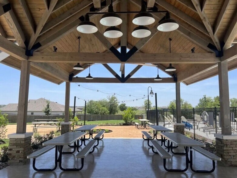 Building Photo - 13011 Sendero Roble