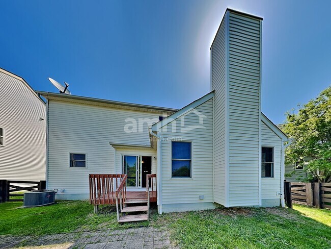 Building Photo - 2395 Featherwood Drive