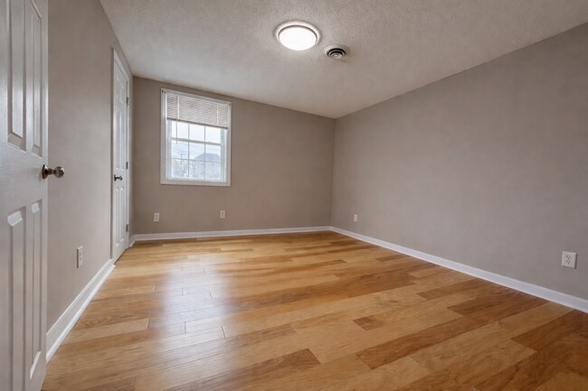 Building Photo - 331 Belleville Ave