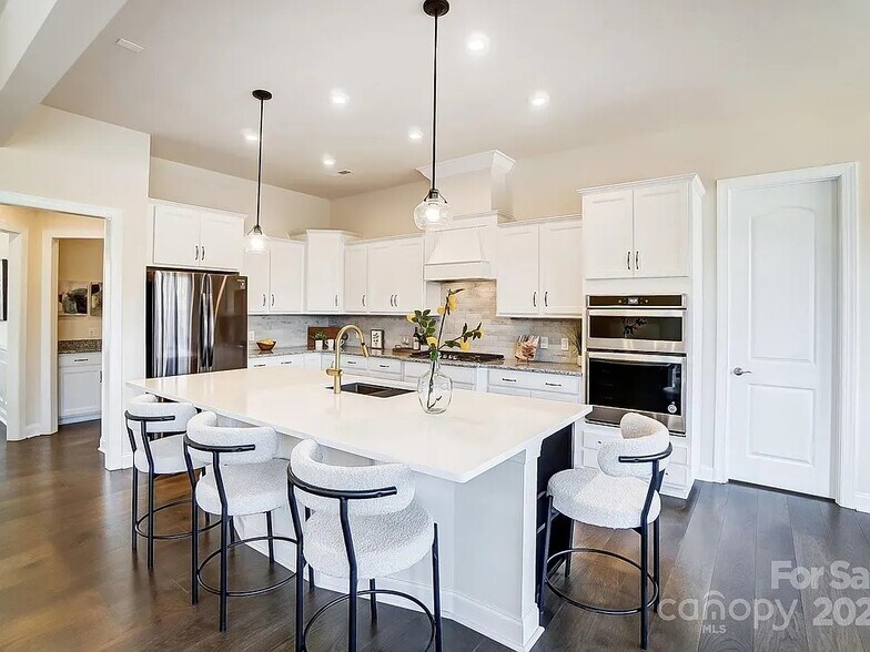 Building Photo - 11144 Limehurst Pl