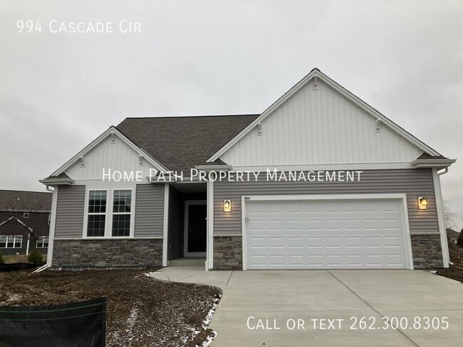 Primary Photo - 994 Cascade Cir