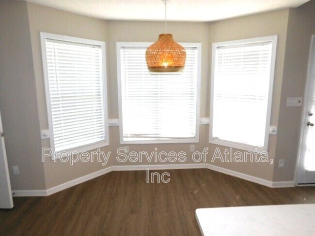 Building Photo - 101 Moss Pointe Dr