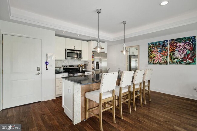 Building Photo - 1022 Fairmount Ave