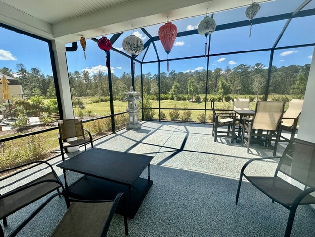 Building Photo - Margaritaville Two Bedroom Fully Furnished Home!