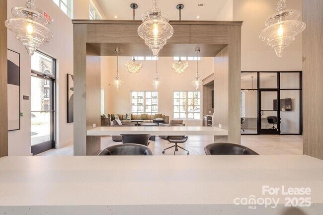 Building Photo - 3110 Doe River Wy