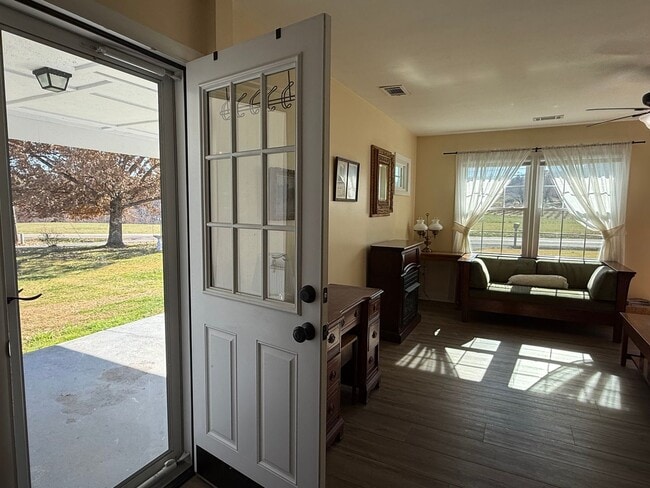 Building Photo - Intro to Homesteading! 3/1 furnished Property for rent