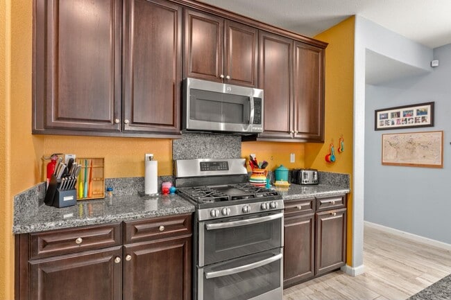 Building Photo - 9363 Wild Lilac Cir