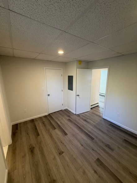 Building Photo - 156 Smithtown Blvd