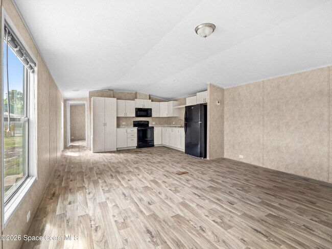 Building Photo - 472 Tilkwade Ln