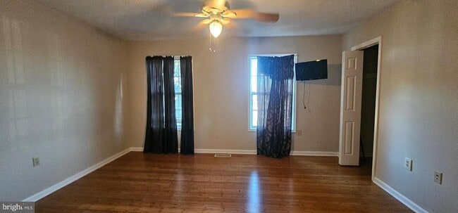 Building Photo - 225 Nottoway Dr