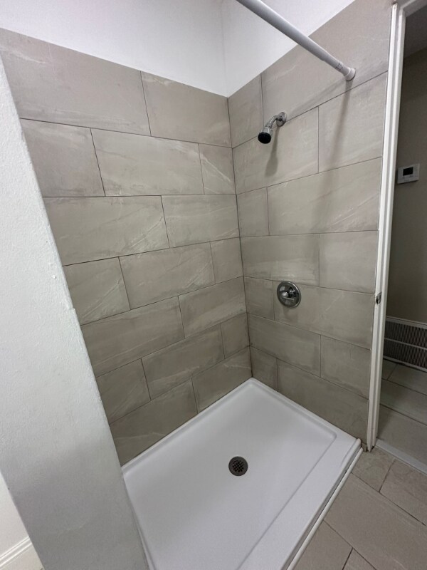 Building Photo - 172 S Portage Path