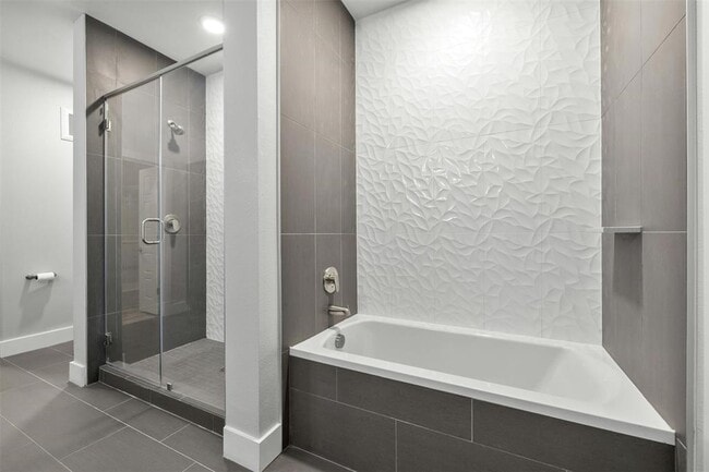 Building Photo - 3114 S Congress Ave