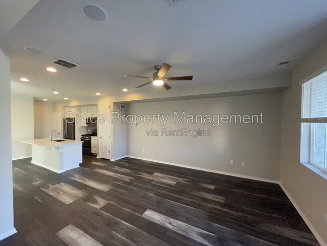 Building Photo - 9661 Truckee St