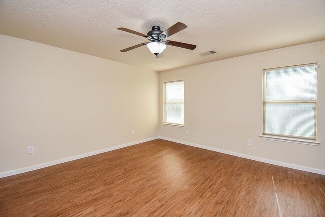 Building Photo - 29223 Legends Bluff Dr