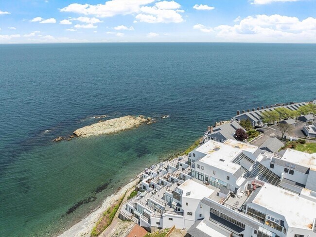 Building Photo - 40 Oceanside Dr