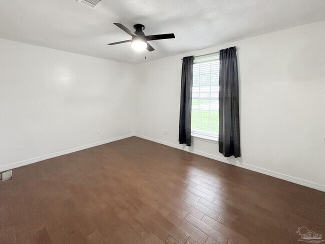 Building Photo - 10860 Berryhill Rd