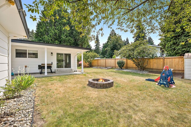 Building Photo - Woodland Creek Rambler on Corner lot with large yard