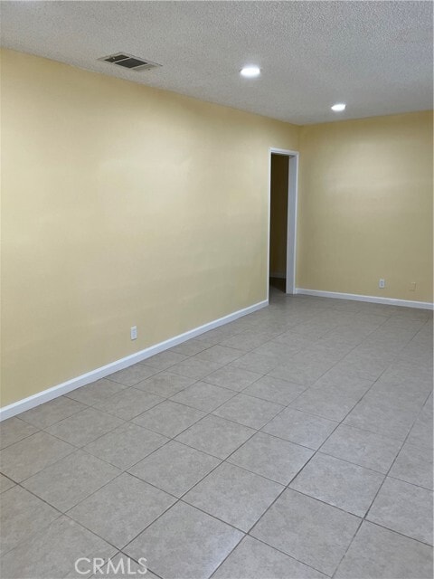 Building Photo - 9130 10th Ave