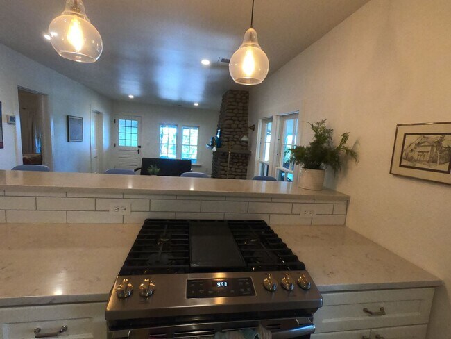 Building Photo - Masterfully renovated 1898 bungalow Chautauqua Park