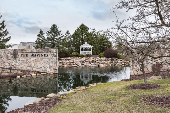 Building Photo - 1563 Scio Ridge Rd