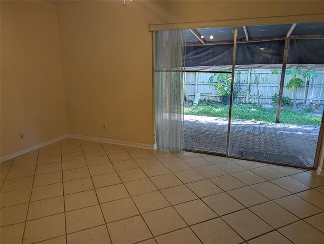 Building Photo - 7502 NW 44th Ct