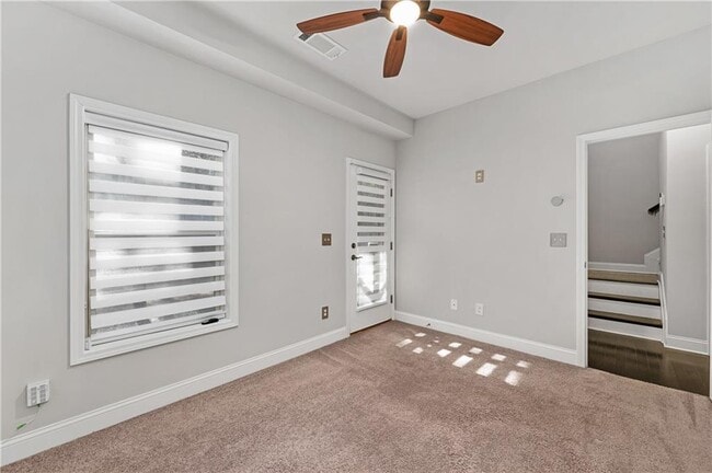 Building Photo - 6428 Brookside Blvd